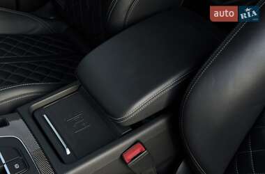 Внедорожник / Кроссовер Audi SQ5 2020 в 