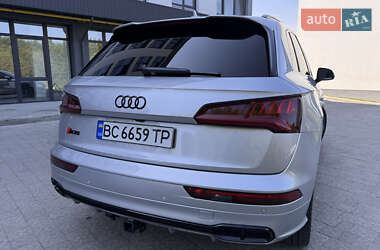 Внедорожник / Кроссовер Audi SQ5 2017 в 