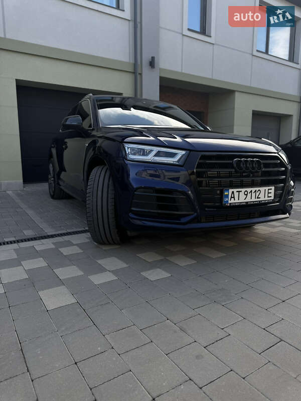 Внедорожник / Кроссовер Audi SQ5 2017 в Ивано-Франковске