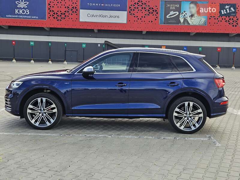 Внедорожник / Кроссовер Audi SQ5 2018 в Киеве