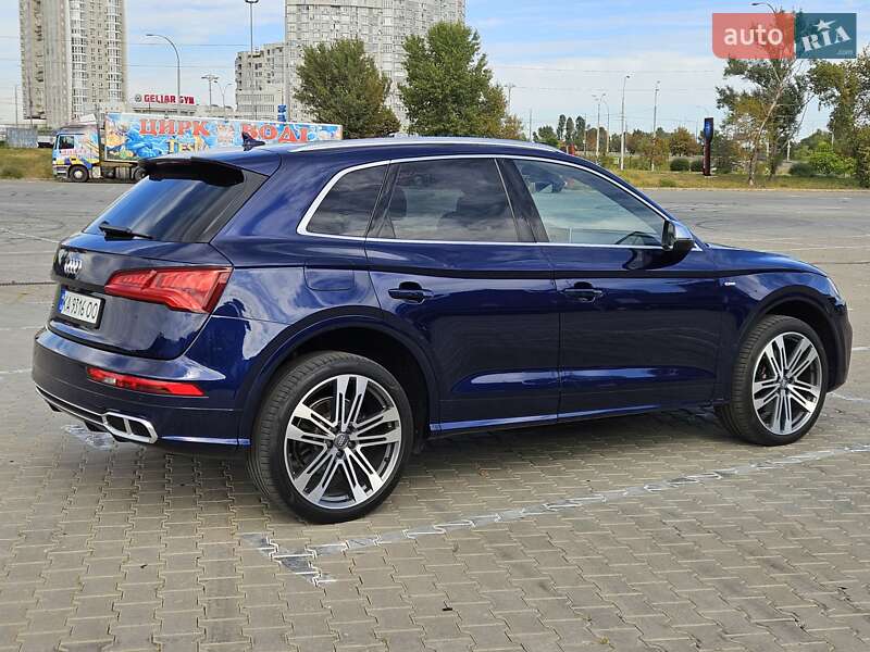 Внедорожник / Кроссовер Audi SQ5 2018 в Киеве