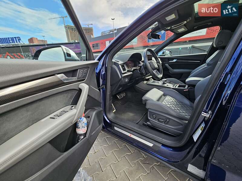 Внедорожник / Кроссовер Audi SQ5 2018 в Киеве