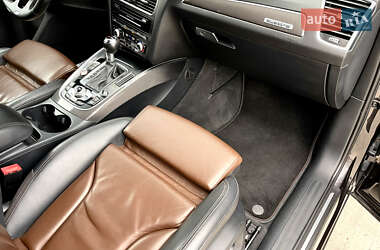 Внедорожник / Кроссовер Audi SQ5 2013 в 