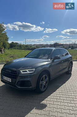 Позашляховик / Кросовер Audi SQ5 2017 в 