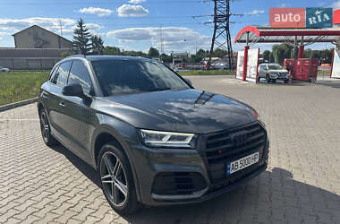 Позашляховик / Кросовер Audi SQ5 2017 в 