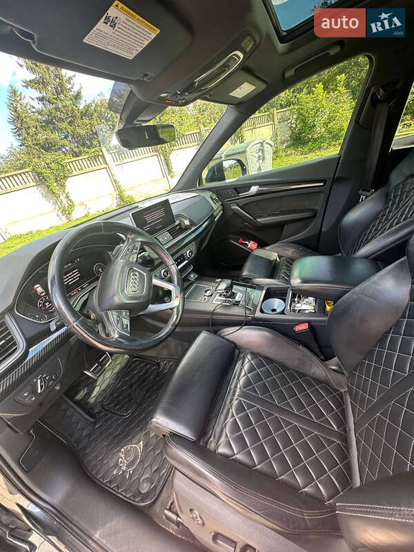 Внедорожник / Кроссовер Audi SQ5 2017 в Виннице