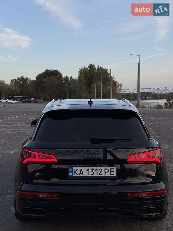 Внедорожник / Кроссовер Audi SQ5 2017 в Киеве