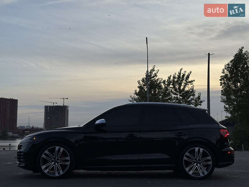 Внедорожник / Кроссовер Audi SQ5 2017 в Киеве