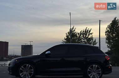 Внедорожник / Кроссовер Audi SQ5 2017 в 