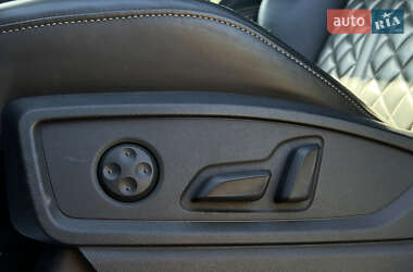 Позашляховик / Кросовер Audi SQ5 2020 в 