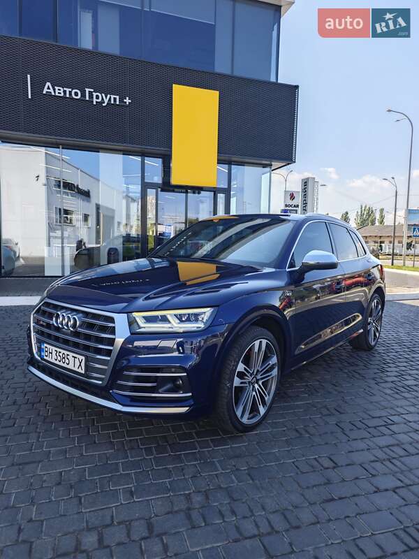 Внедорожник / Кроссовер Audi SQ5 2018 в 