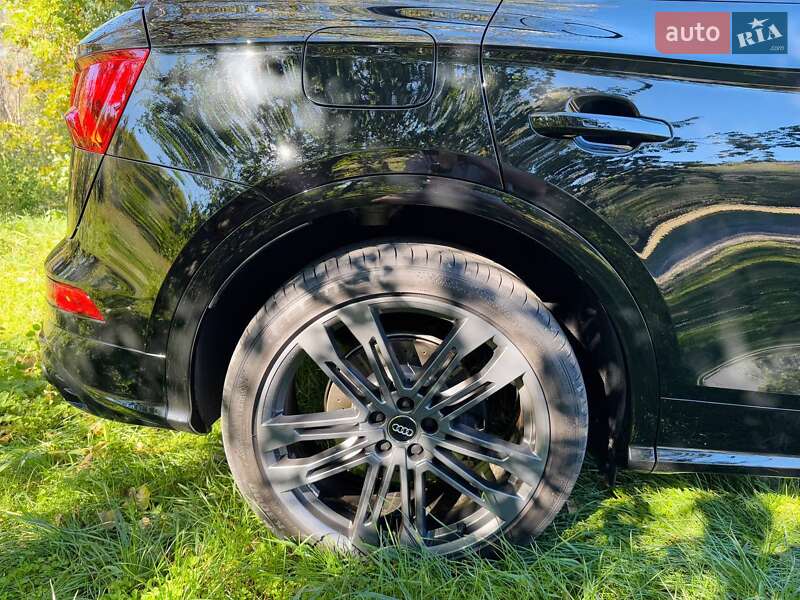 Позашляховик / Кросовер Audi SQ5 2019 в Кременчуці фото 30 Позашляховик / Кросовер Audi SQ5 2019 в Кременчуці