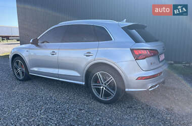 Внедорожник / Кроссовер Audi SQ5 2018 в 