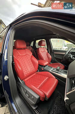 Внедорожник / Кроссовер Audi SQ5 2020 в 