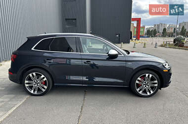 Внедорожник / Кроссовер Audi SQ5 2017 в 
