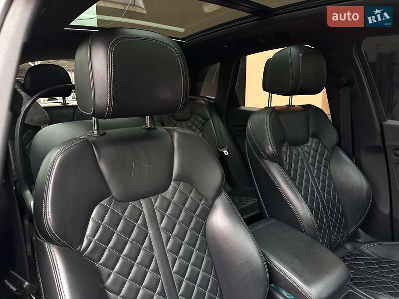 Внедорожник / Кроссовер Audi SQ5 2017 в Днепре