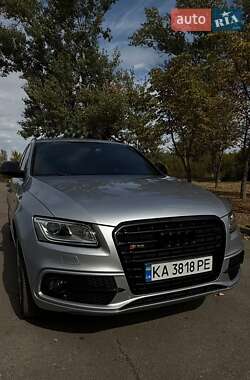 Внедорожник / Кроссовер Audi SQ5 2016 в 