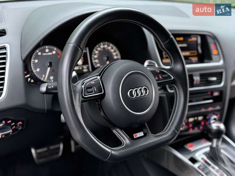 Внедорожник / Кроссовер Audi SQ5 2015 в Киеве