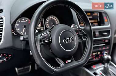 Внедорожник / Кроссовер Audi SQ5 2015 в 
