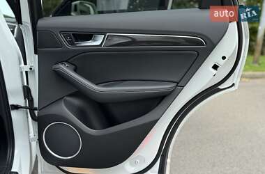 Внедорожник / Кроссовер Audi SQ5 2015 в 