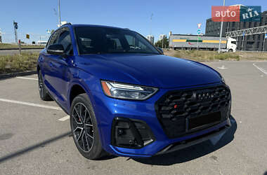 Внедорожник / Кроссовер Audi SQ5 2021 в 