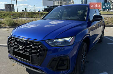 Внедорожник / Кроссовер Audi SQ5 2021 в 