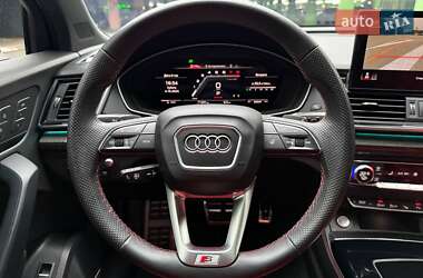 Внедорожник / Кроссовер Audi SQ5 2020 в 