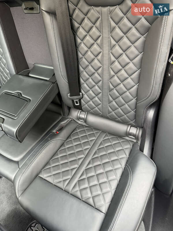 Внедорожник / Кроссовер Audi SQ5 2023 в Харькове