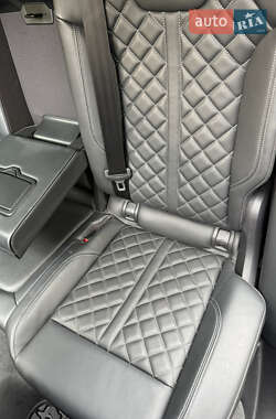 Позашляховик / Кросовер Audi SQ5 2023 в 