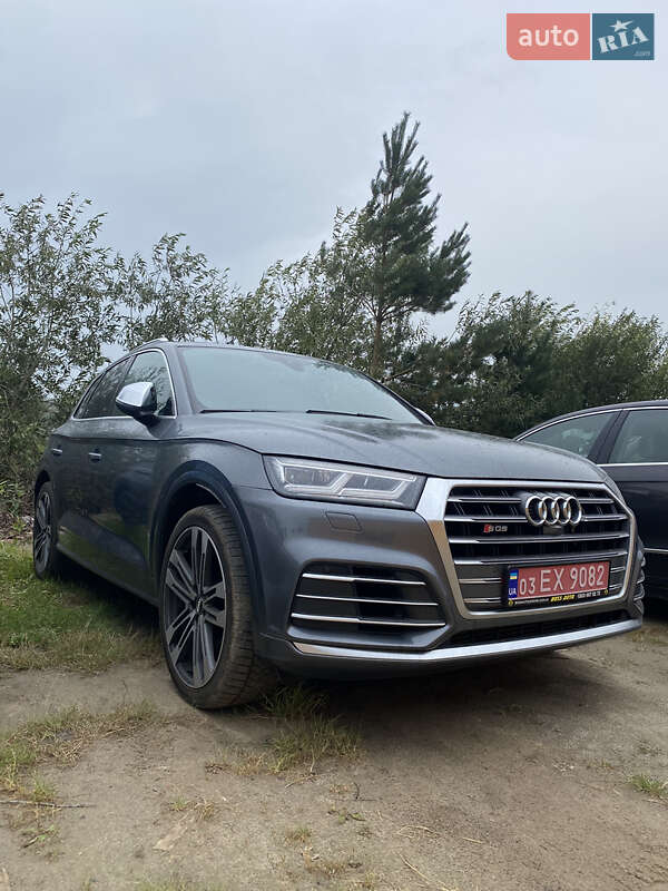 Внедорожник / Кроссовер Audi SQ5 2017 в 
