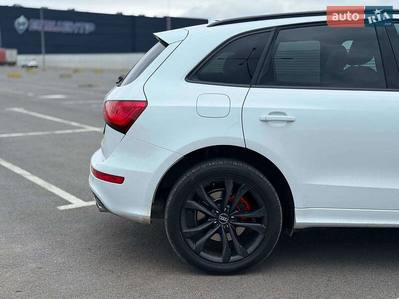 Позашляховик / Кросовер Audi SQ5 2014 в Львові