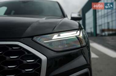 Внедорожник / Кроссовер Audi SQ5 2021 в 