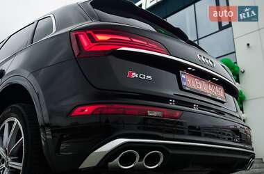 Внедорожник / Кроссовер Audi SQ5 2021 в 