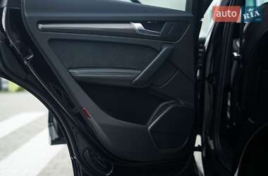 Внедорожник / Кроссовер Audi SQ5 2021 в 