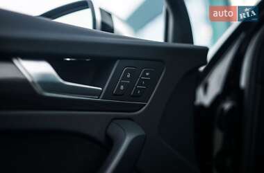 Внедорожник / Кроссовер Audi SQ5 2021 в 