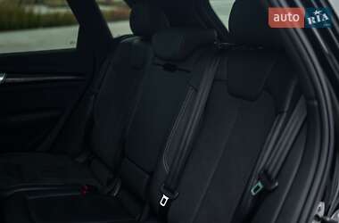 Внедорожник / Кроссовер Audi SQ5 2021 в 