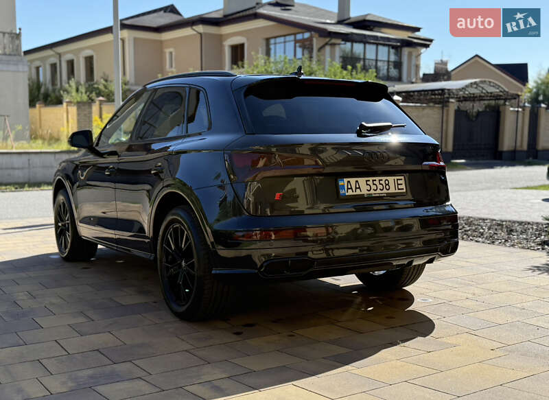 Внедорожник / Кроссовер Audi SQ5 2020 в Киеве
