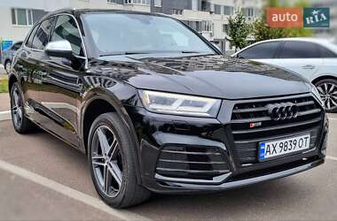 Внедорожник / Кроссовер Audi SQ5 2017 в 