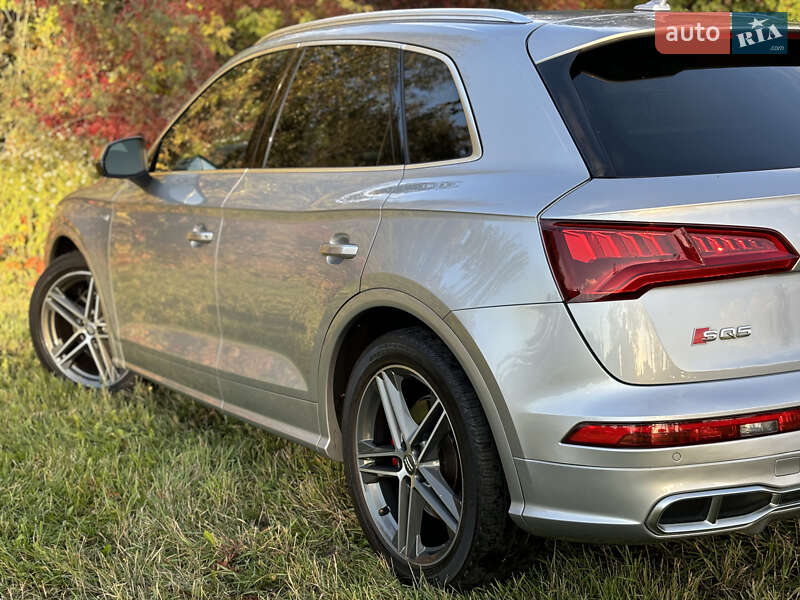 Позашляховик / Кросовер Audi SQ5 2017 в Львові фото 15 Позашляховик / Кросовер Audi SQ5 2017 в Львові