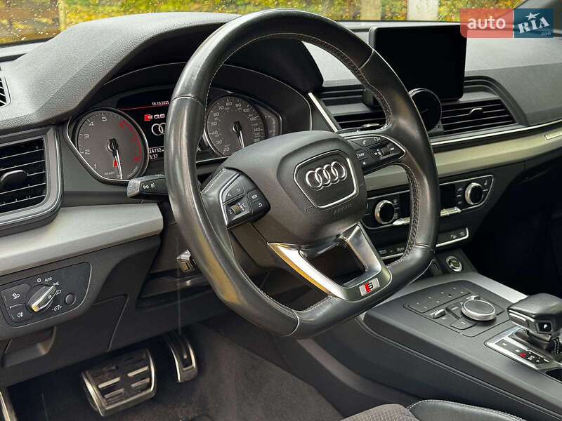 Внедорожник / Кроссовер Audi SQ5 2019 в Киеве