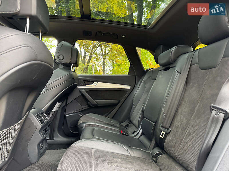 Внедорожник / Кроссовер Audi SQ5 2019 в Киеве