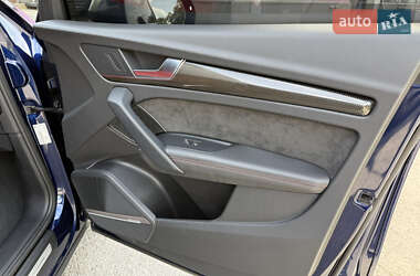 Позашляховик / Кросовер Audi SQ5 2020 в  фото 22 Позашляховик / Кросовер Audi SQ5 2020 в