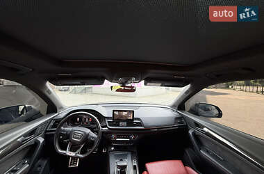 Позашляховик / Кросовер Audi SQ5 2020 в  фото 33 Позашляховик / Кросовер Audi SQ5 2020 в