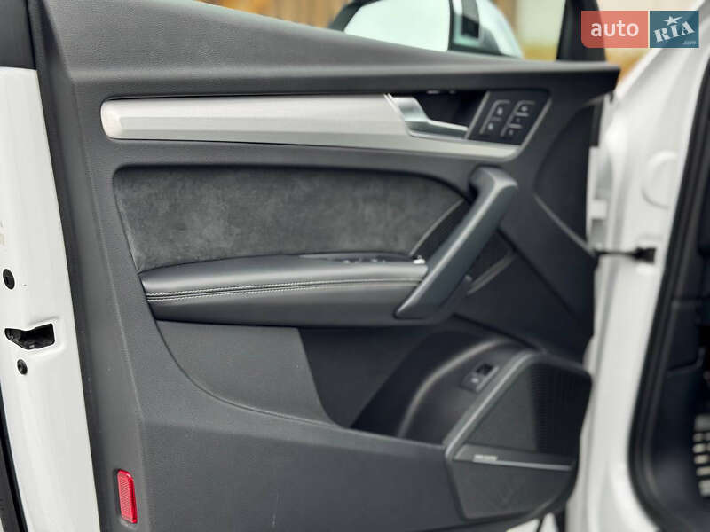 Позашляховик / Кросовер Audi SQ5 2018 в Києві фото 36 Позашляховик / Кросовер Audi SQ5 2018 в Києві