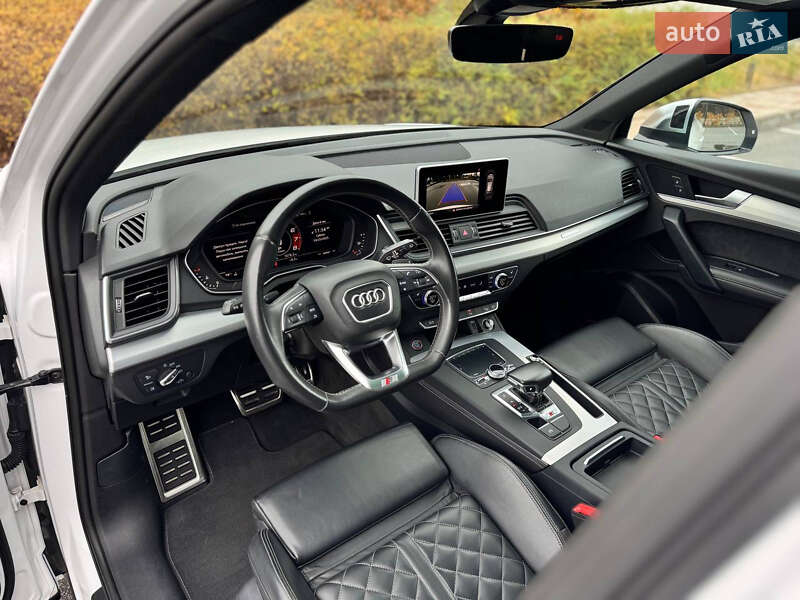 Позашляховик / Кросовер Audi SQ5 2018 в Києві фото 43 Позашляховик / Кросовер Audi SQ5 2018 в Києві