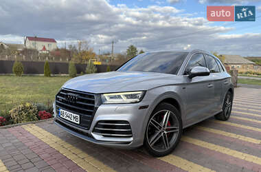 Позашляховик / Кросовер Audi SQ5 2018 в Теплику