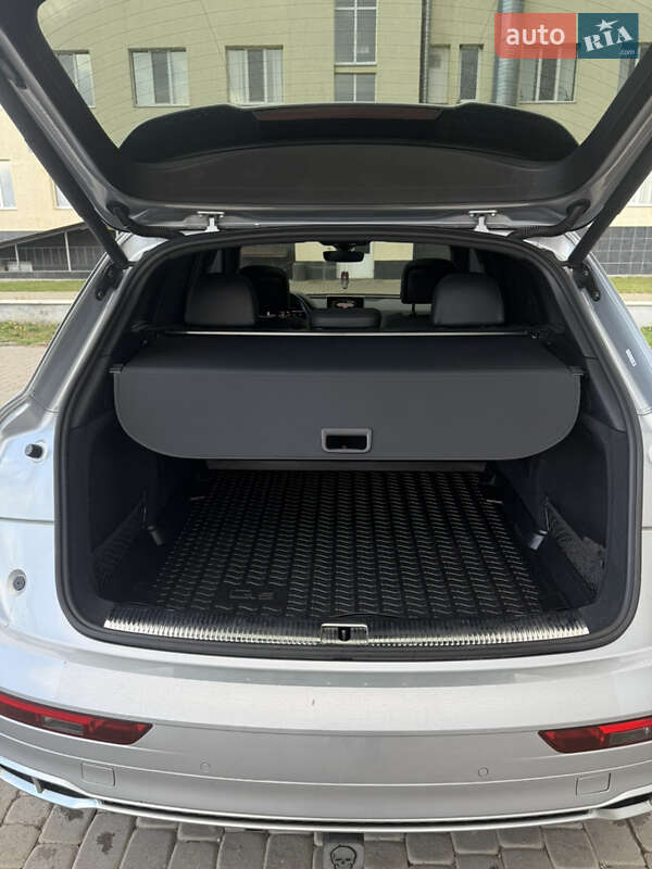 Внедорожник / Кроссовер Audi SQ5 2018 в Теплике фото 20 Внедорожник / Кроссовер Audi SQ5 2018 в Теплике