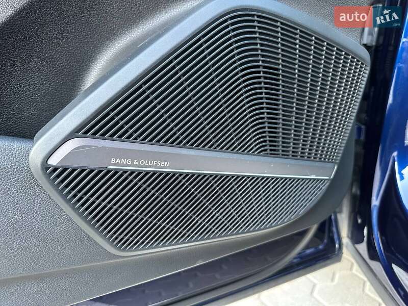 Внедорожник / Кроссовер Audi SQ5 2017 в Киеве фото 17 Внедорожник / Кроссовер Audi SQ5 2017 в Киеве