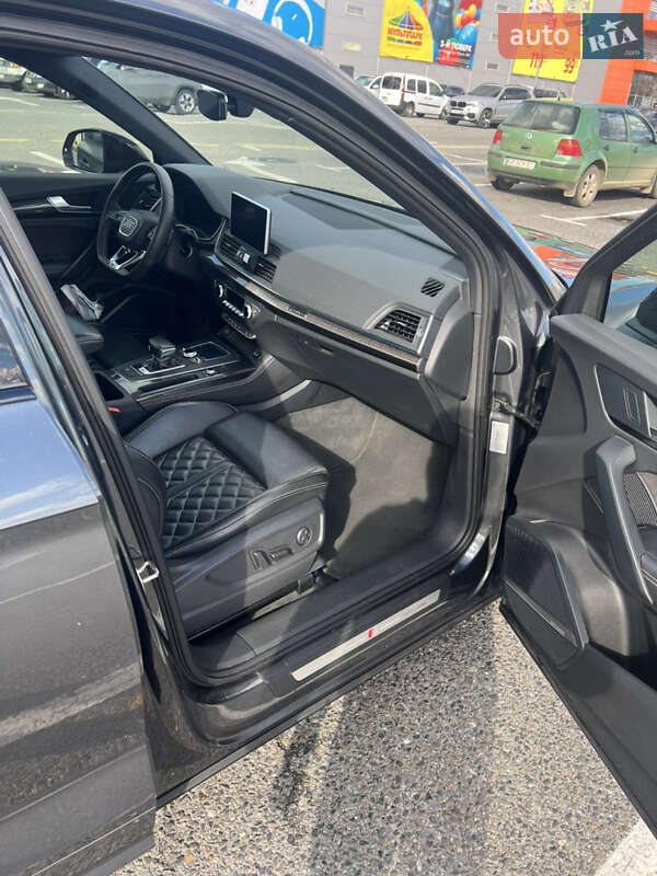 Внедорожник / Кроссовер Audi SQ5 2017 в Черновцах