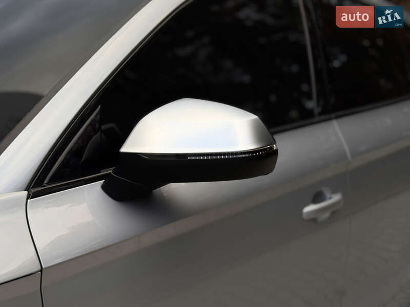 Позашляховик / Кросовер Audi SQ5 2017 в Львові фото 16 Позашляховик / Кросовер Audi SQ5 2017 в Львові